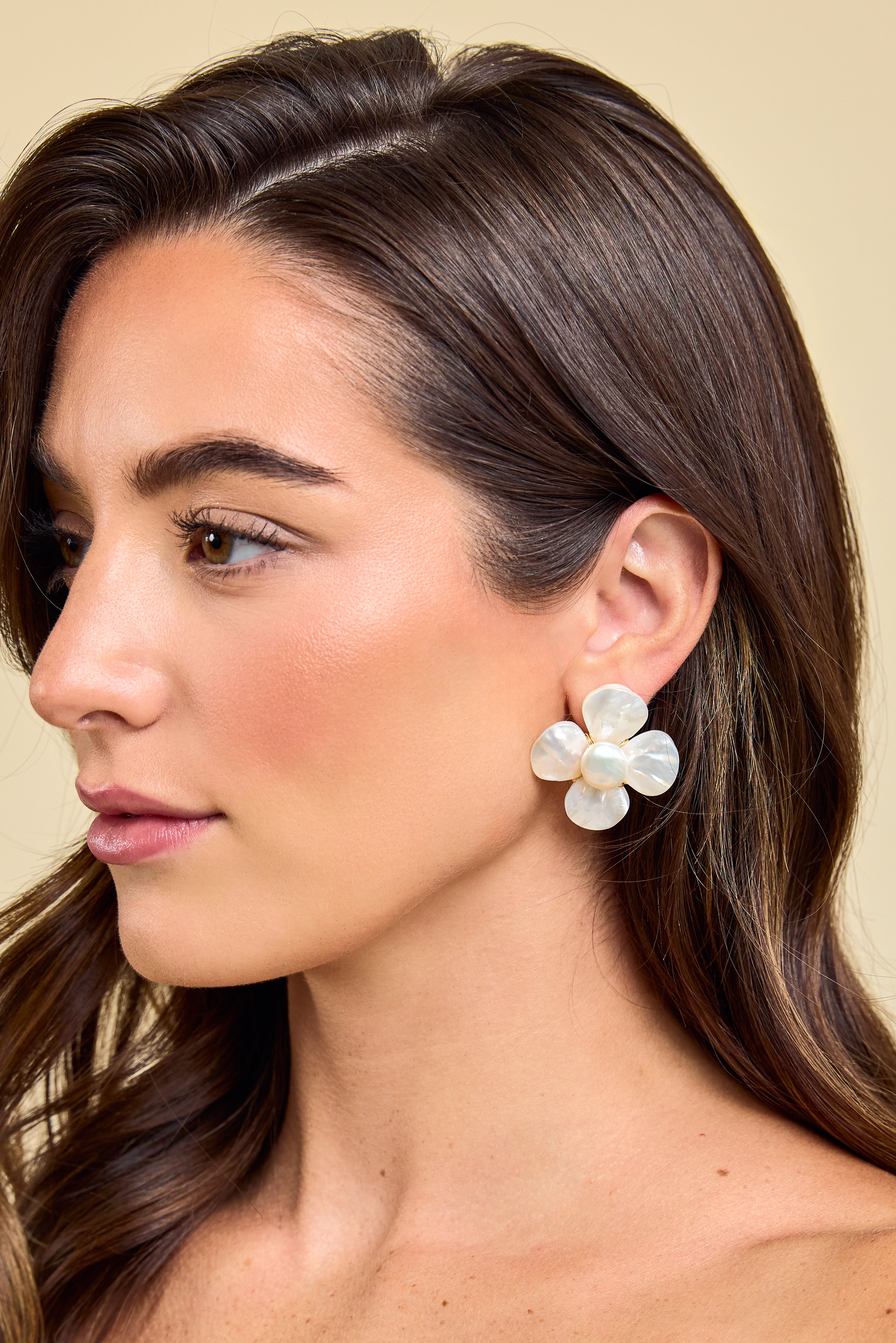 The Katherine Earrings in Freshwater Pearl